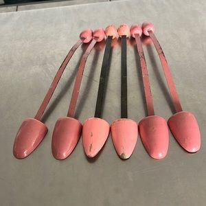 Antique shoe forms (my GiGi’s from 1930’s)!!  👠